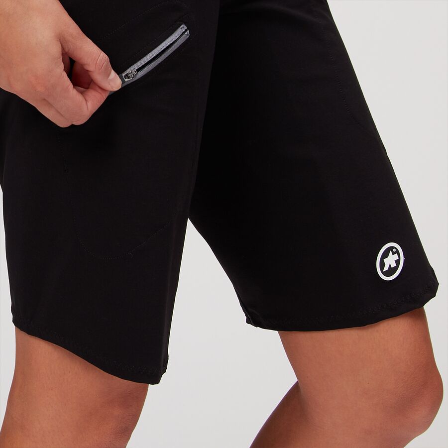assos trail cargo short - women's 3 assos trail cargo short - women's