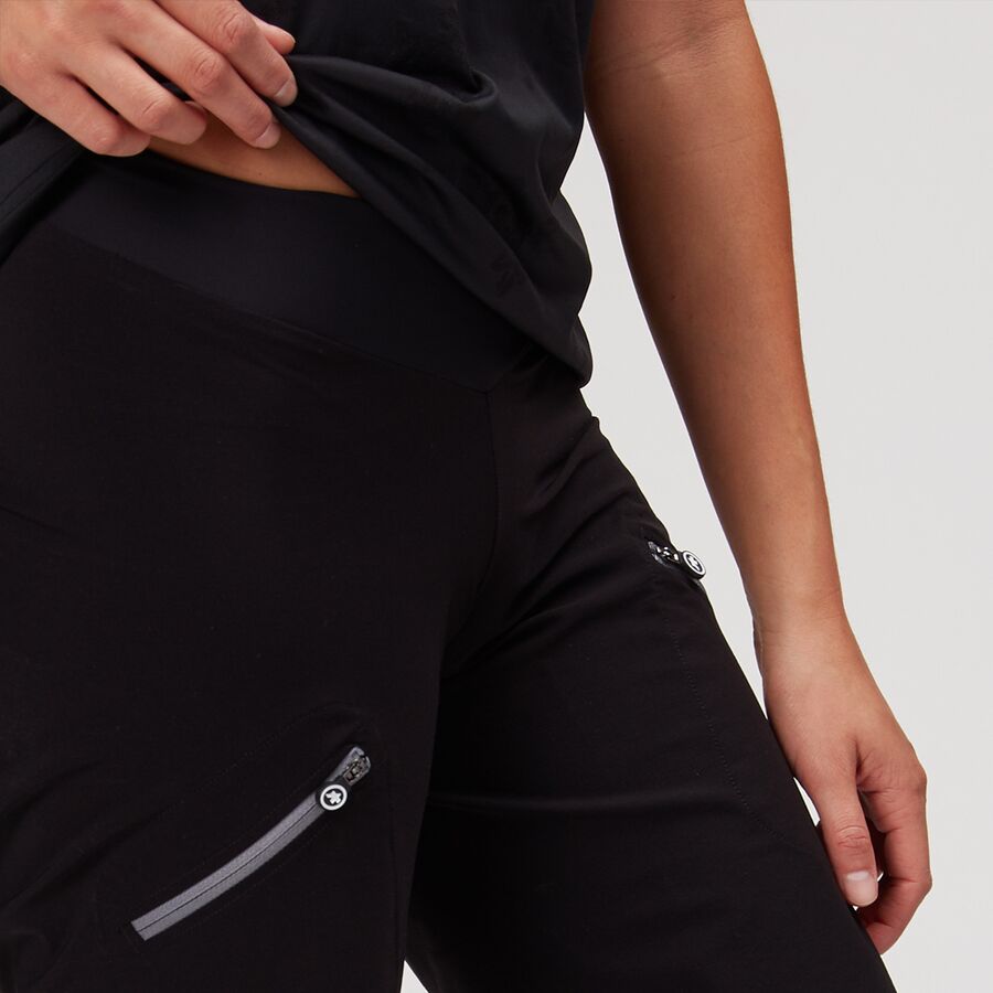 assos trail cargo short - women's 4 assos trail cargo short - women's