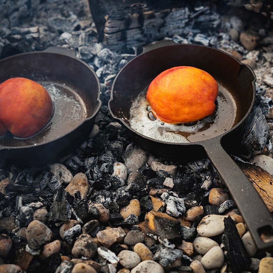 barebones all-in-one cast iron skillet