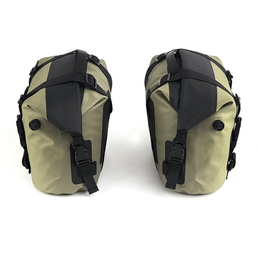 dryspec d20 rigid core dry saddlebags 3.0 4 dryspec d20 rigid core dry saddlebags 3.0
