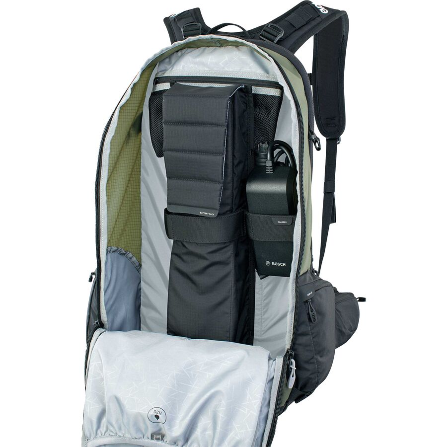 evoc fr tour e-ride protector 20l backpack 6 evoc fr tour e-ride protector 20l backpack