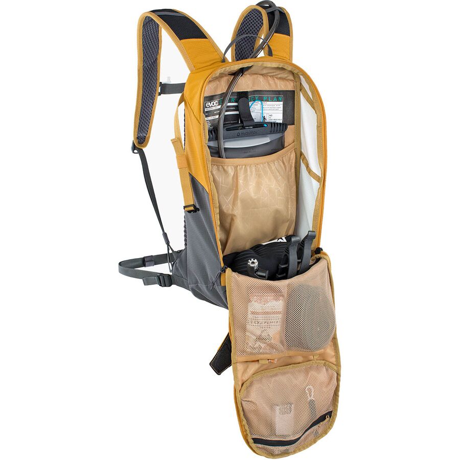 evoc ride 8l backpack + 2l bladder 11 evoc ride 8l backpack + 2l bladder